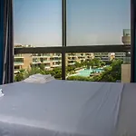 Lake View 284
