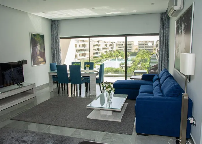 Lake View 284